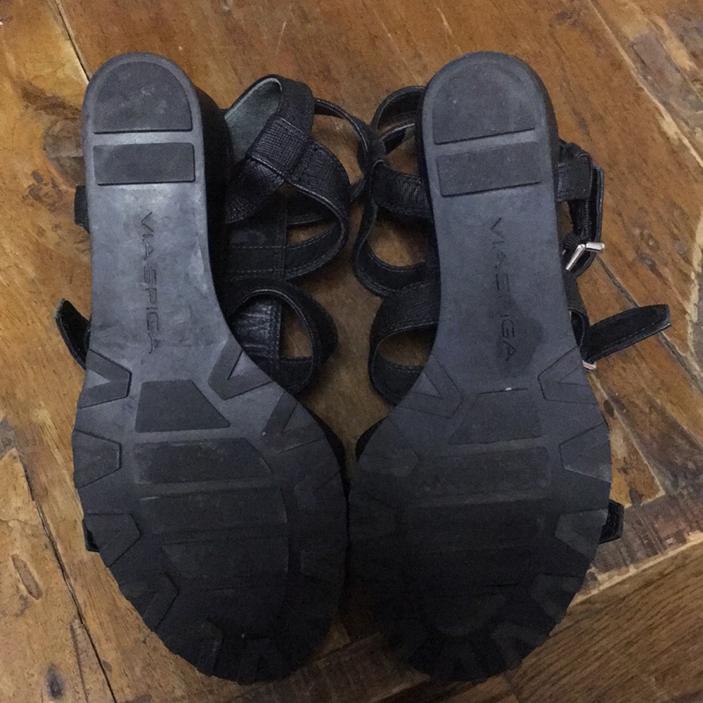 Sandals - Picture 4 of 6